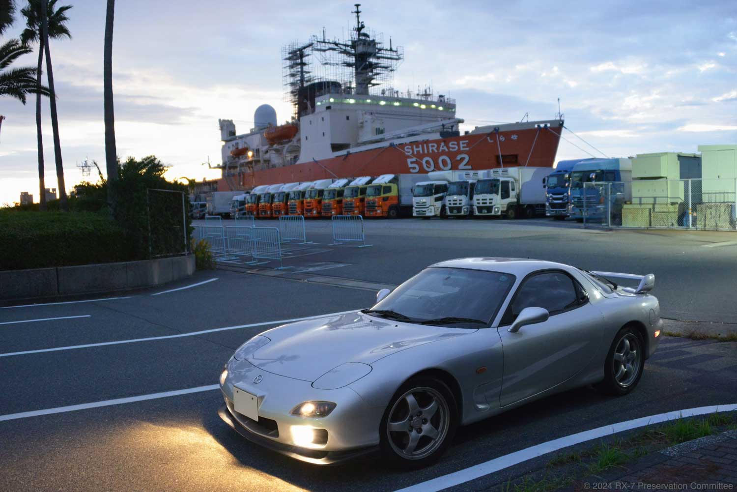 SHRASEとRX-7(FD3S)の写真